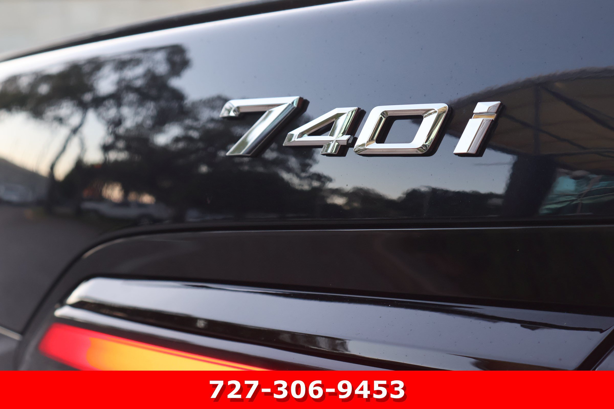 Used 2026 Carbon Black Metallic BMW 740i image 9