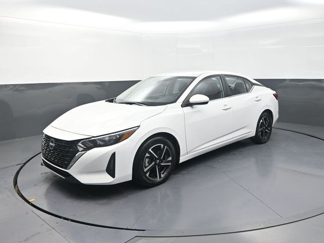 Used 2025 White Nissan SV image 3
