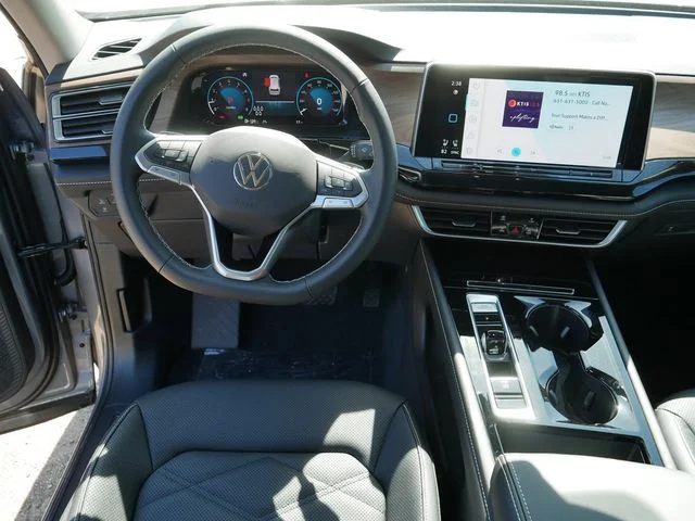 New 2026 Black Volkswagen 1.5T S image 9
