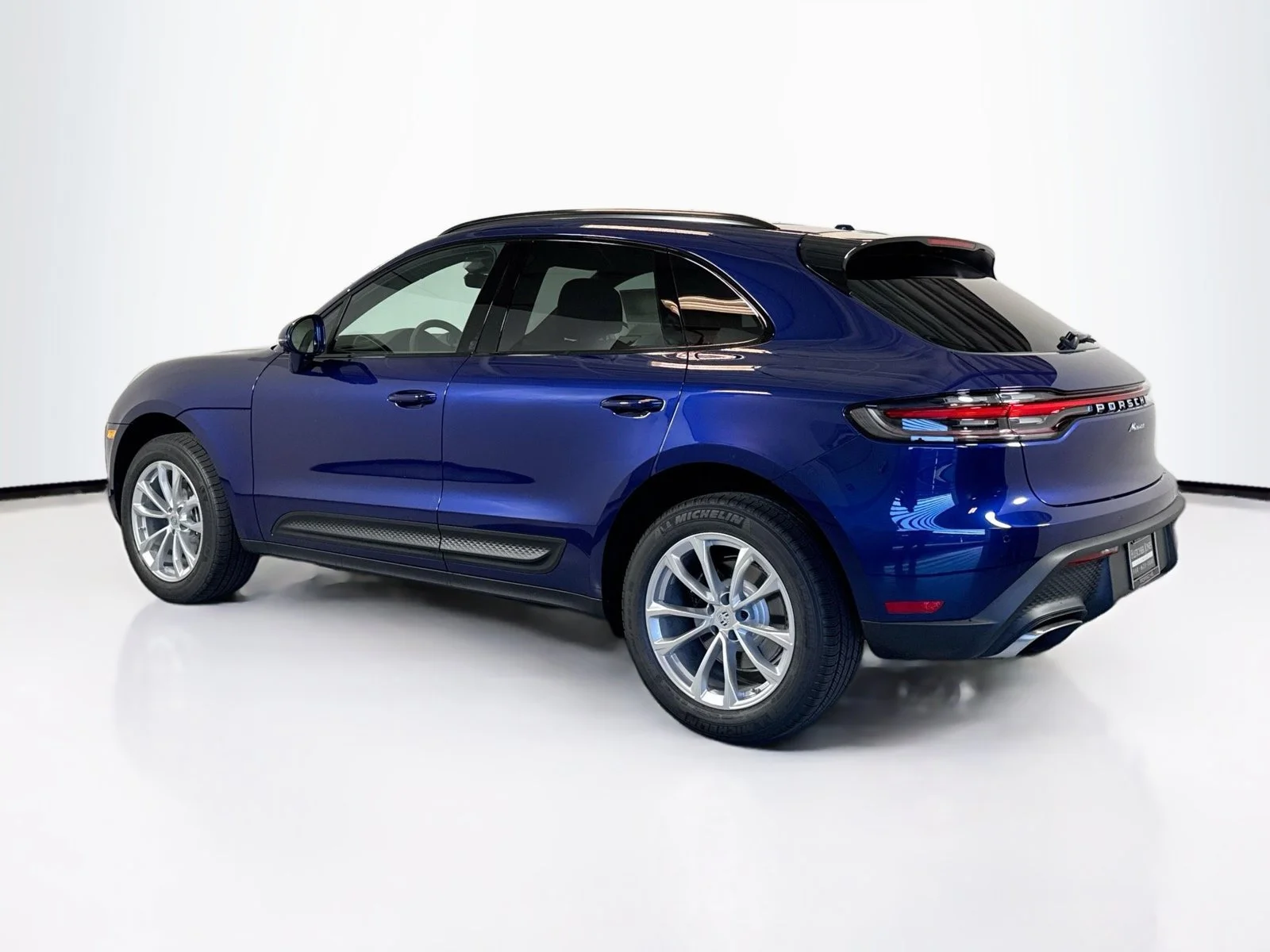 Used 2026 Gentian Blue Metallic Porsche  image 3