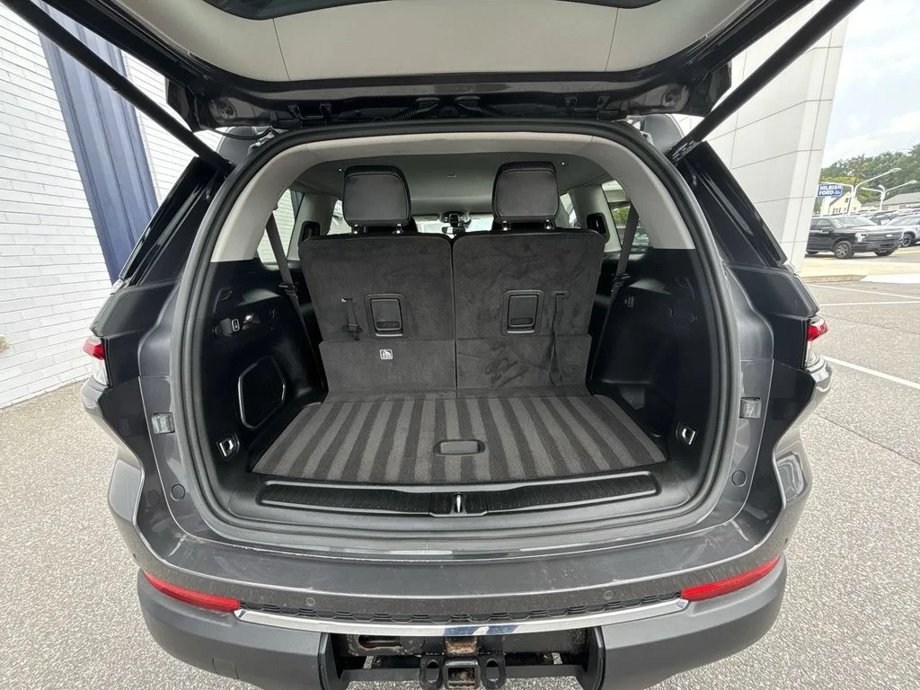 Used 2021 Gray Jeep Limited image 21