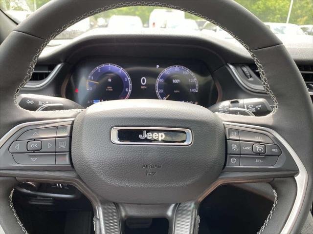 New 2026 Baltic Gray Metallic Clear-Coat Exterior Paint Jeep Laredo X image 14