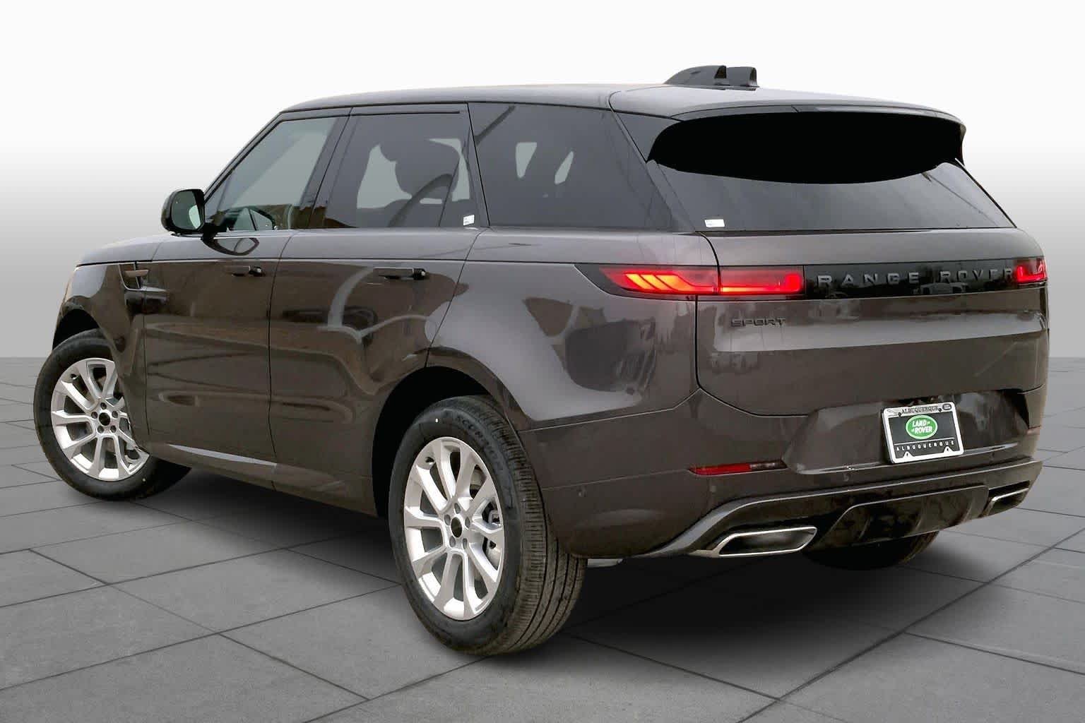 New 2026 Charente Grey Land Rover Dynamic SE image 12