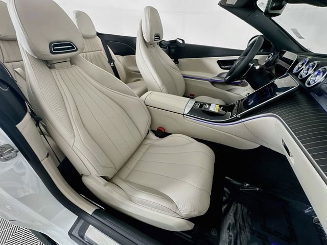 New 2027 MANUFAKTUR Moonlight White Metallic Mercedes-Benz CLE 53 AMG® image 28