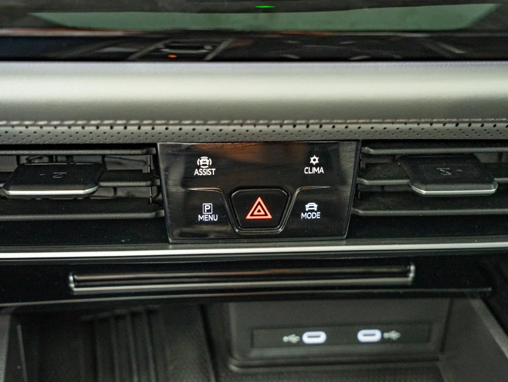 Used 2025 Avocado Green Pearl Volkswagen 2.0T Peak Edition image 37