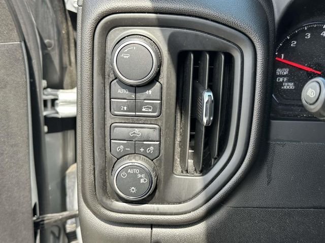 Used 2022 Silver Chevrolet Custom image 25