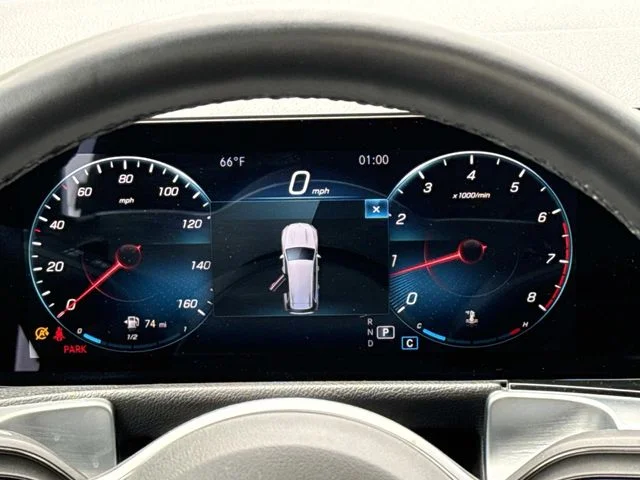 Used 2022 White Mercedes-Benz GLB 250 image 24