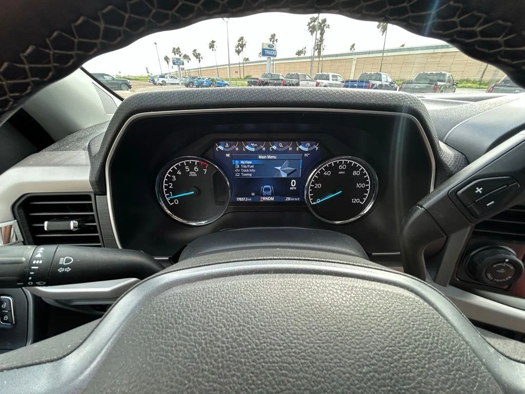 Used 2023 Blue Ford XLT image 12