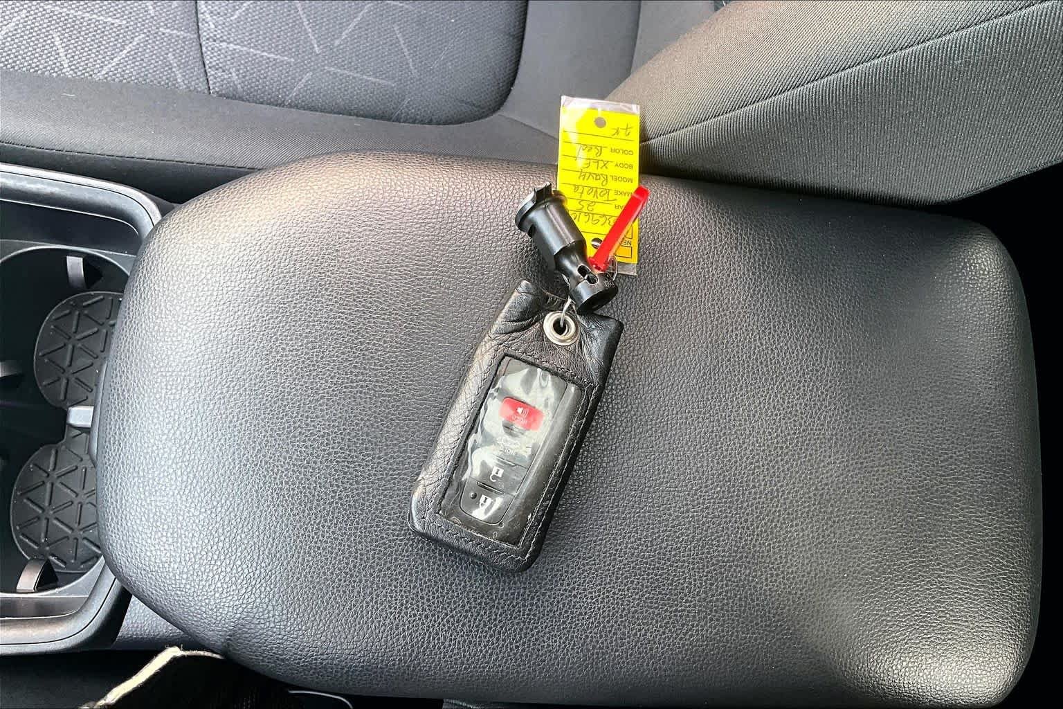 Used 2025 Ruby Flare Pearl Toyota XLE image 15