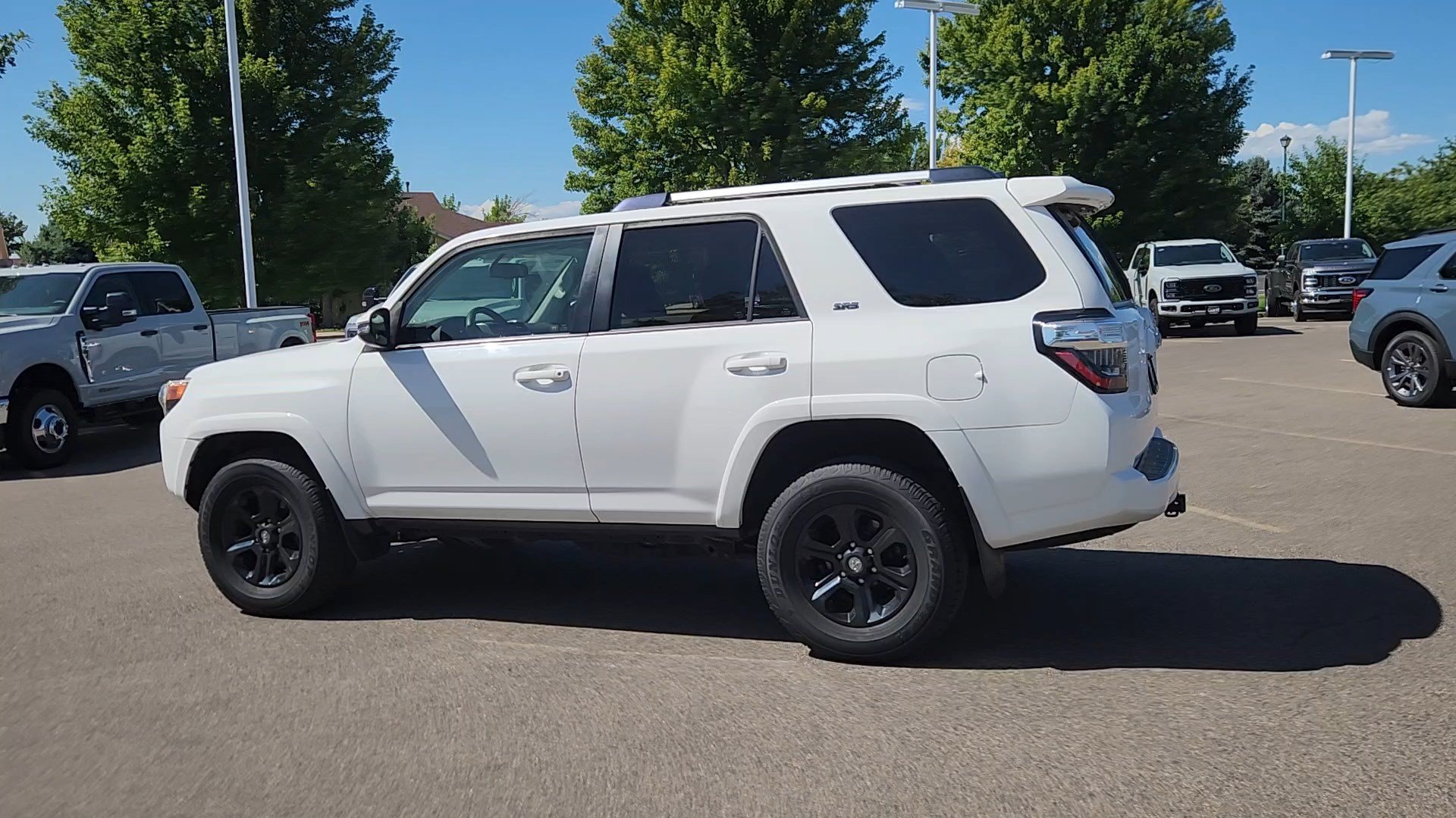 Used 2019 Super White Toyota SR5 image 20