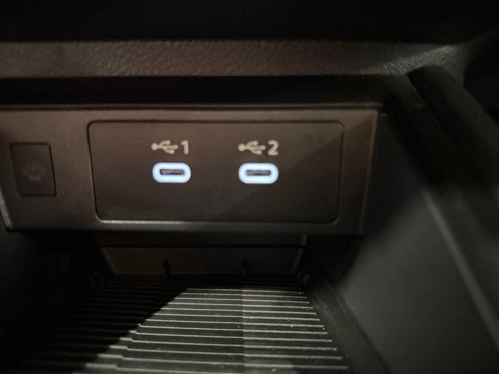 Used 2025 Gun Metallic Nissan SV image 20