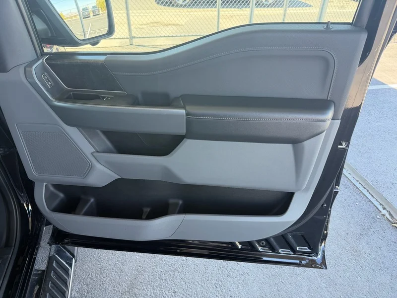Used 2021 Agate Black Metal Ford XL image 20