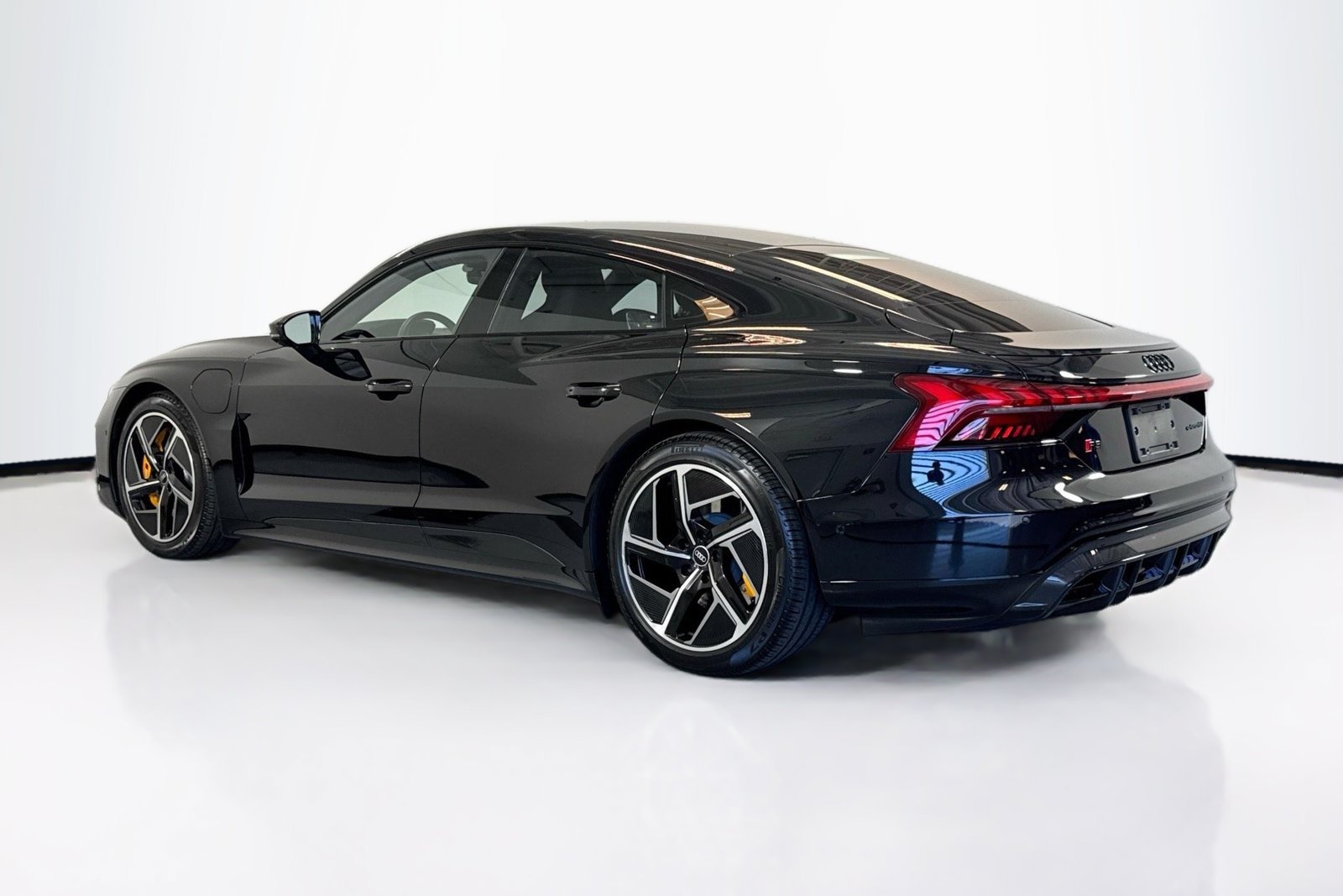 Used 2023 Black Audi  image 7