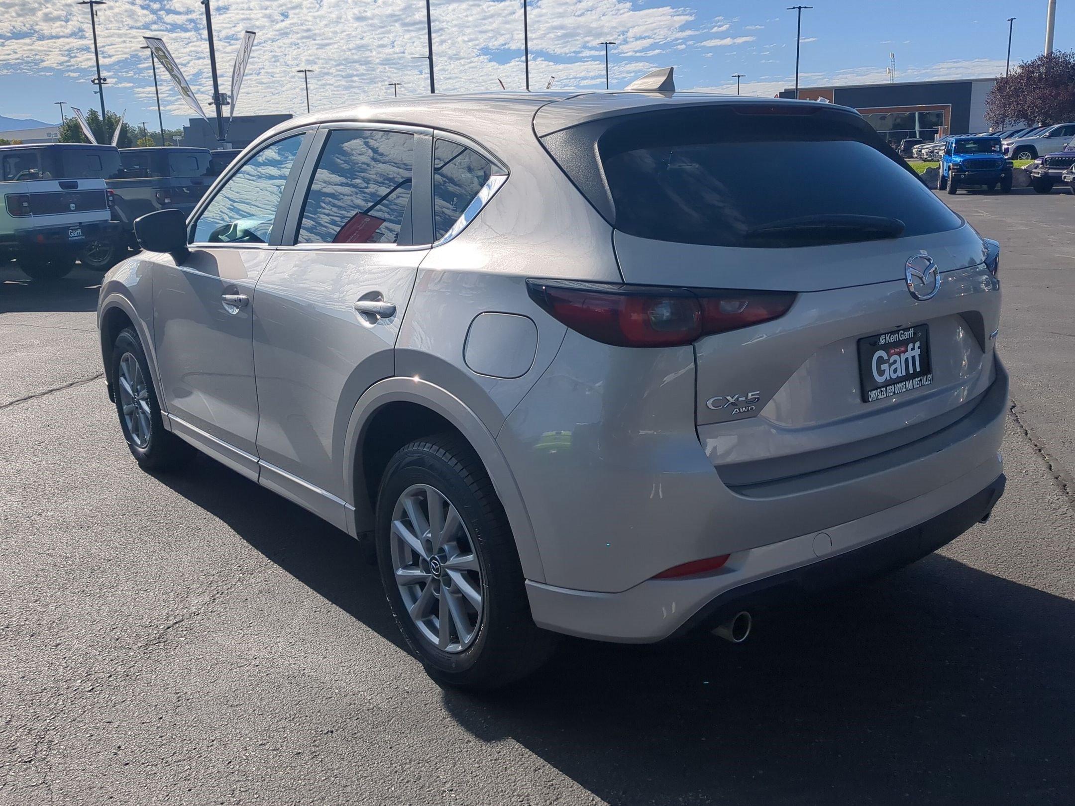 Used 2025 Platinum Quartz Metallic Mazda 2.5 S Select Package image 7