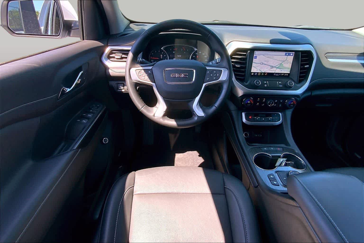 Pre-Owned 2023 GMC Acadia SLT