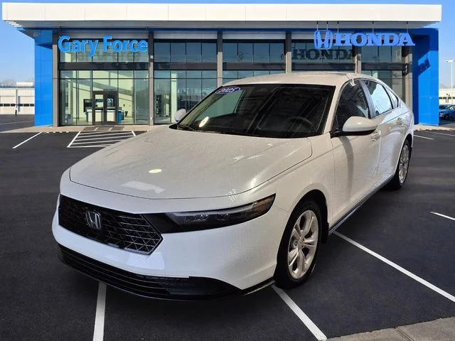 Certified Used 2025 Platinum White Pearl Honda LX image 4