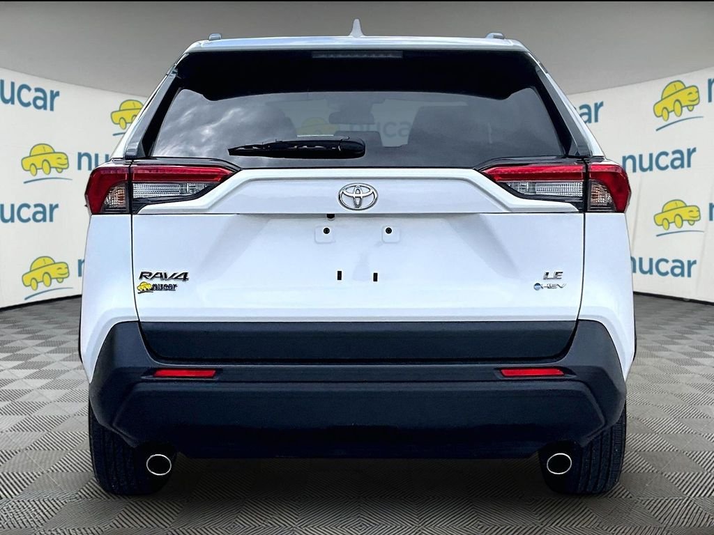 Used 2025 White Toyota LE image 5