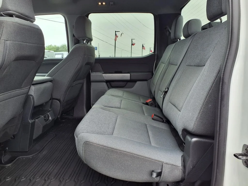 Used 2024 White Ford XLT image 5
