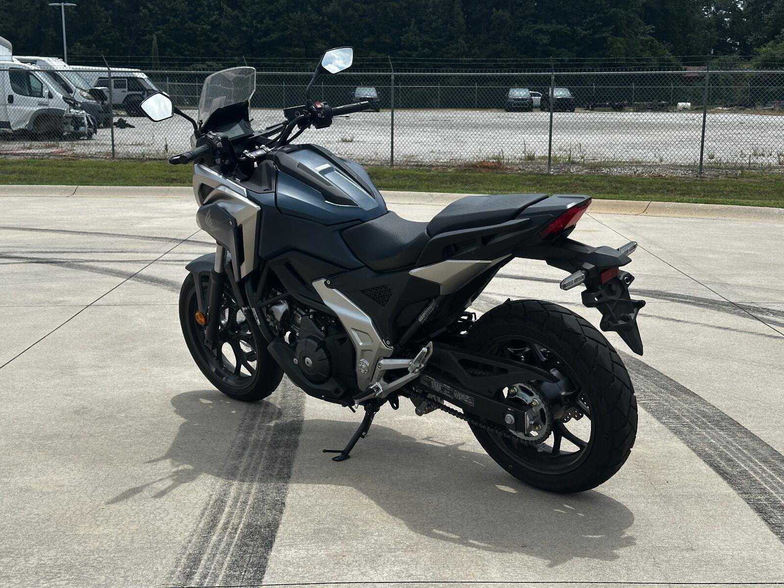 Used 2024 BLUE Honda NC750XX image 10