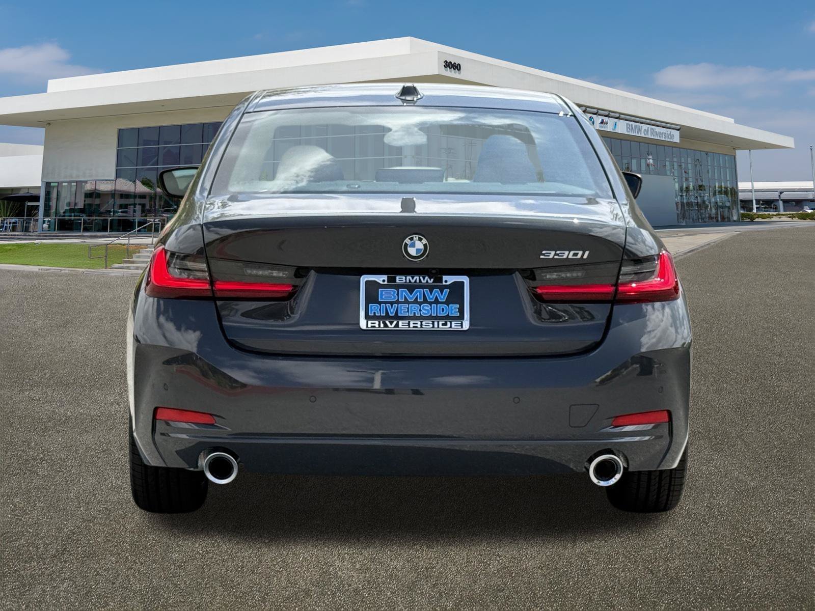 New 2026 Dravit Grey Metallic BMW 330i image 9