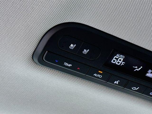 New 2026 White Hyundai Blue SEL Premium 8P image 39