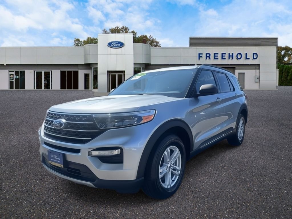 Certified Used 2022 Silver Metallic Ford XLT image 4