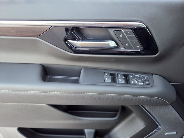 2027 Chevrolet Tahoe Premier - Photo 10