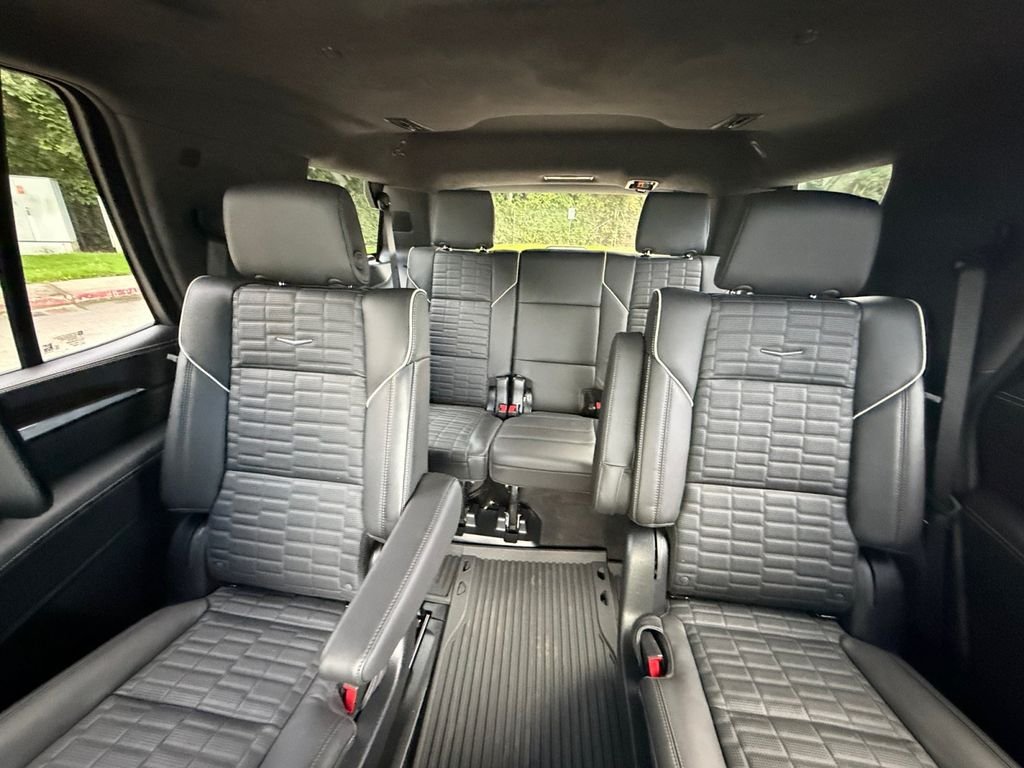 Used 2025 Black Cadillac Sport Platinum image 30