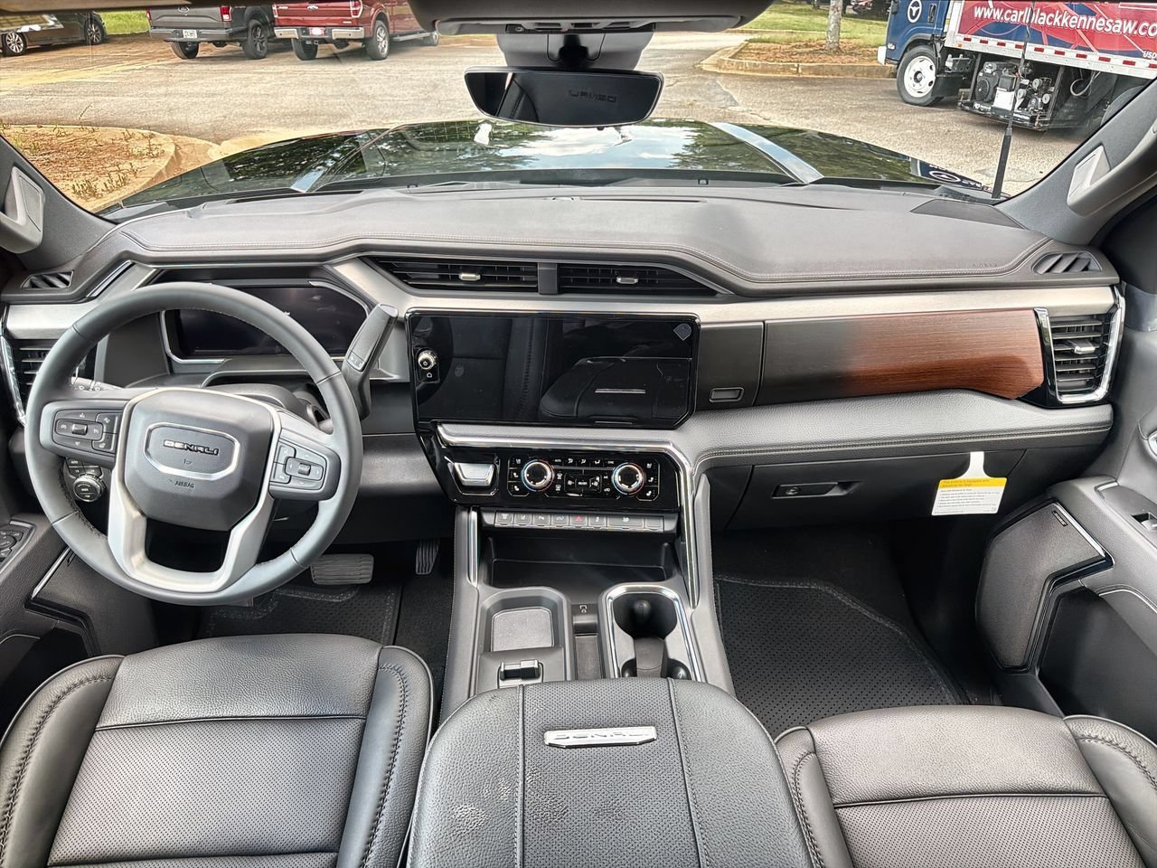 2026 GMC Sierra 3500HD Denali - Photo 17