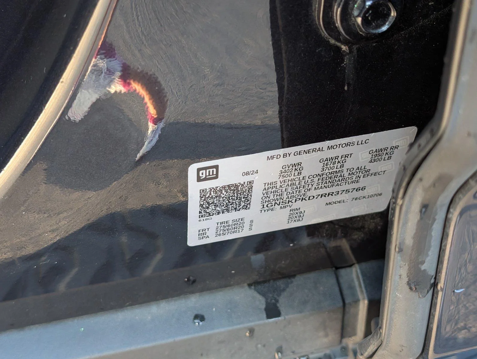 Used 2024 Dark Ash Metallic Chevrolet Z71 image 13