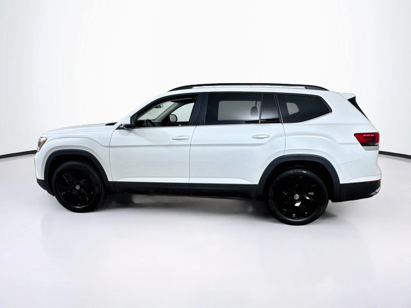 New 2026 WHITE VOLKSWAGEN  image 3