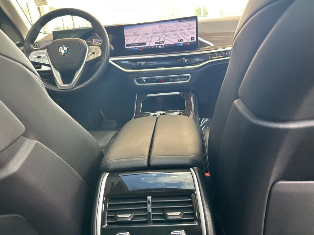 Used 2024 Black BMW xDrive40i image 37