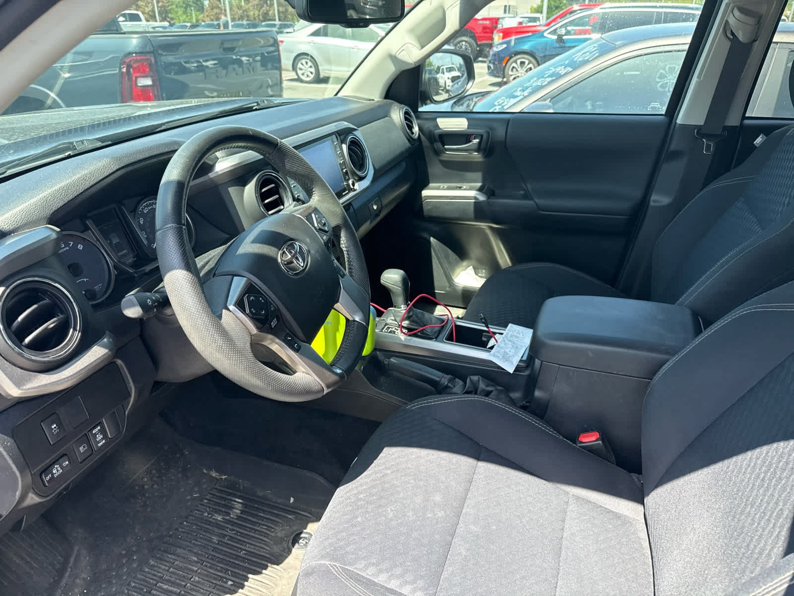 Used 2021 Midnight Black Metallic Toyota SR5 image 9
