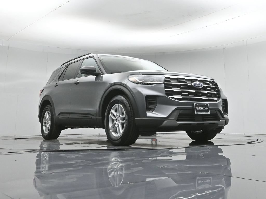 New 2026 Carbonized Gray Metallic Ford Active image 46