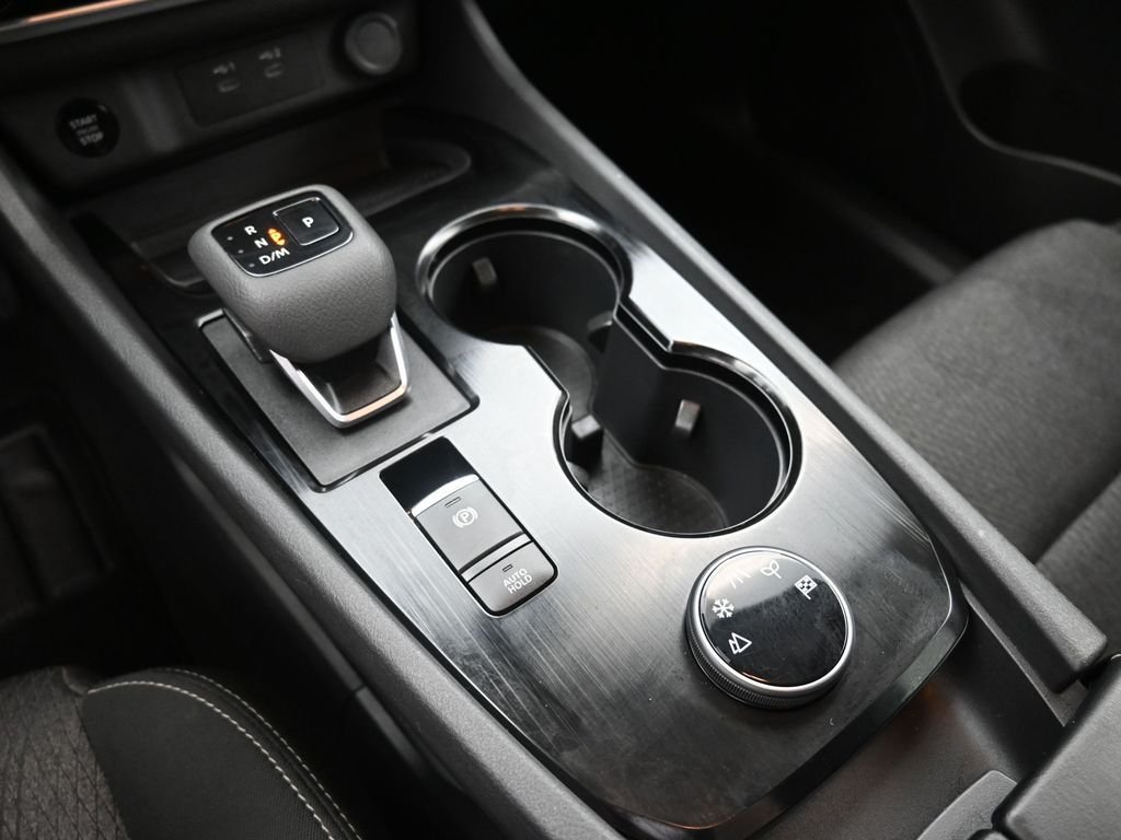 Used 2025 Gray Nissan SV image 29