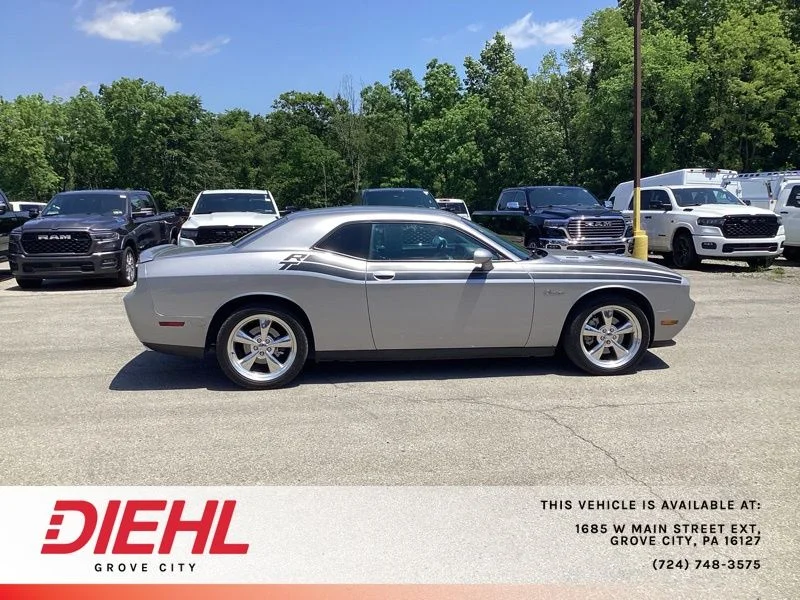 Used 2011 Gray Dodge R/T image 8