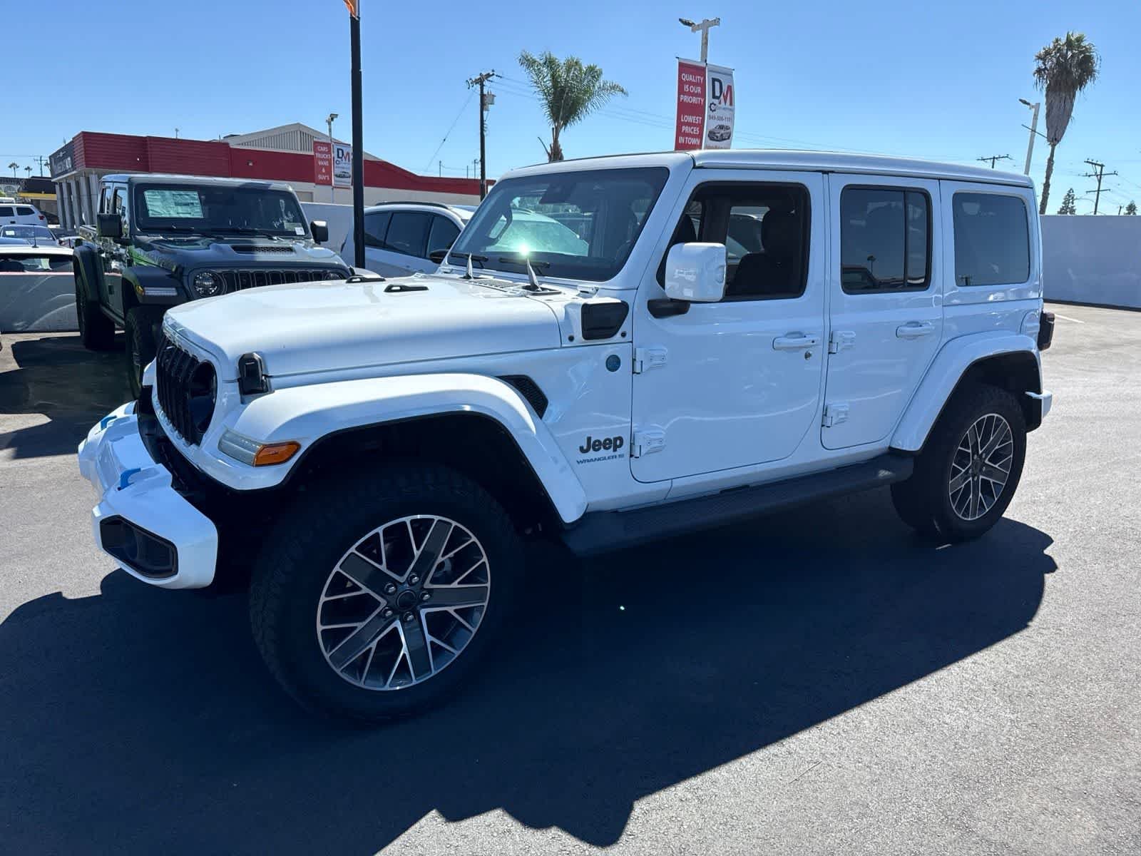 Used 2024 Bright White Clearcoat Jeep High Altitude image 22