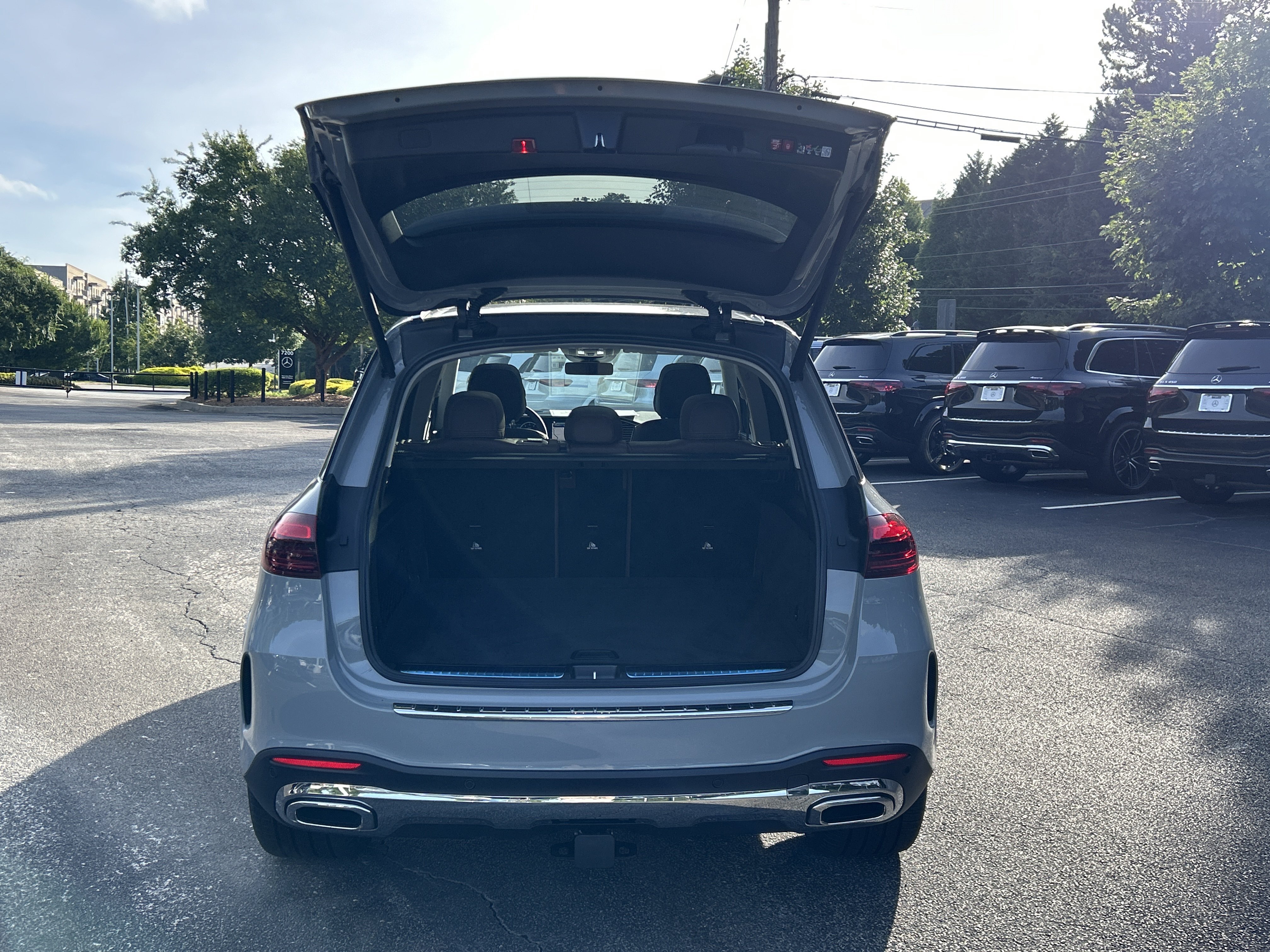 New 2026 MANUFAKTUR Alpine Grey Mercedes-Benz GLE 450 4MATIC® SUV image 8