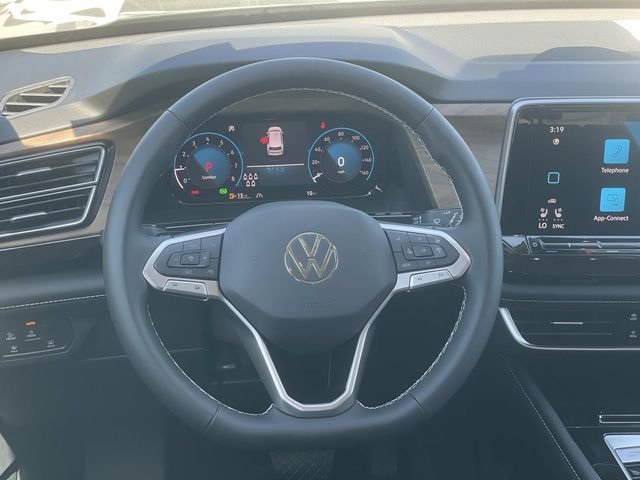 New 2026 Green Volkswagen SE w/Technology image 7