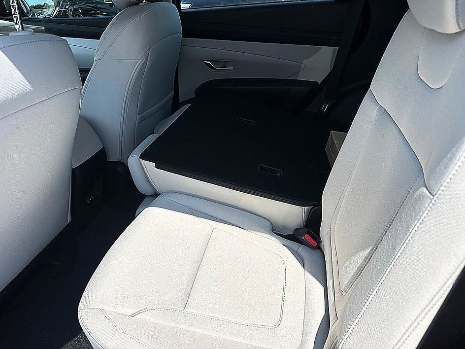 New 2026 Hampton Gray Hyundai SE FWD image 7