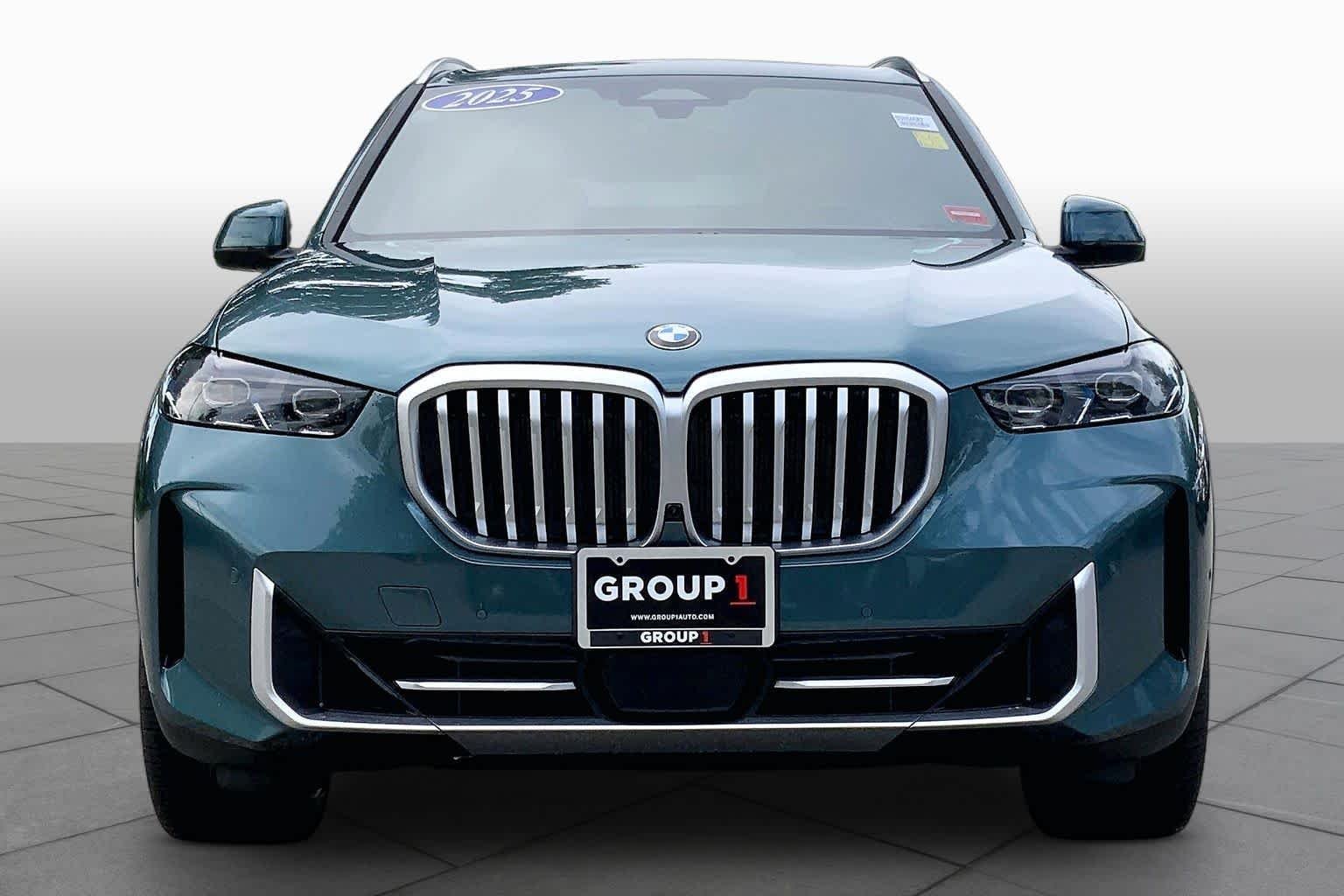 Used 2025 Blue Ridge Mountain Metallic BMW xDrive40i image 4