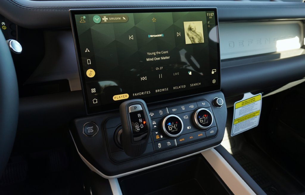 New 2026 Carpathian Grey Land Rover X-Dynamic SE image 20