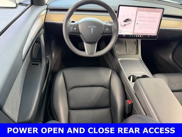 Used 2023 White Tesla Base image 8