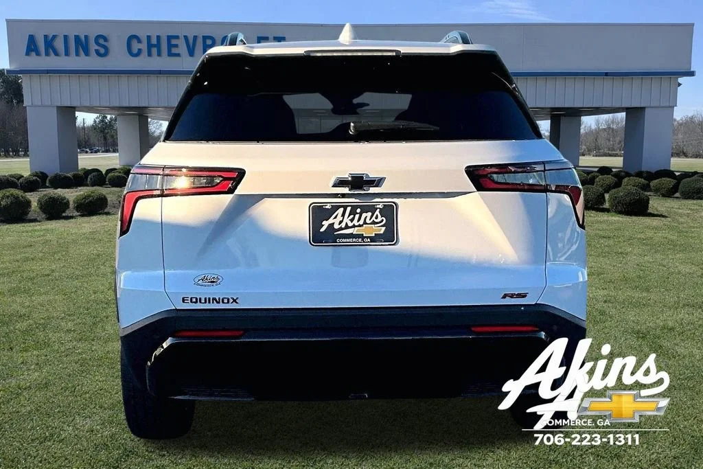New 2026 Polar White Tricoat Chevrolet RS image 4