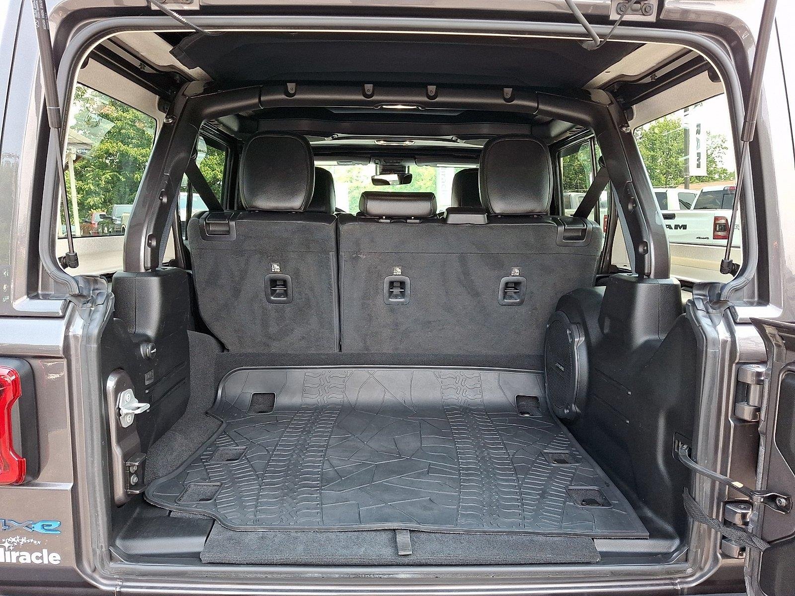 Used 2021 Granite Crystal Metallic Clearcoat Jeep Unlimited Rubicon image 33