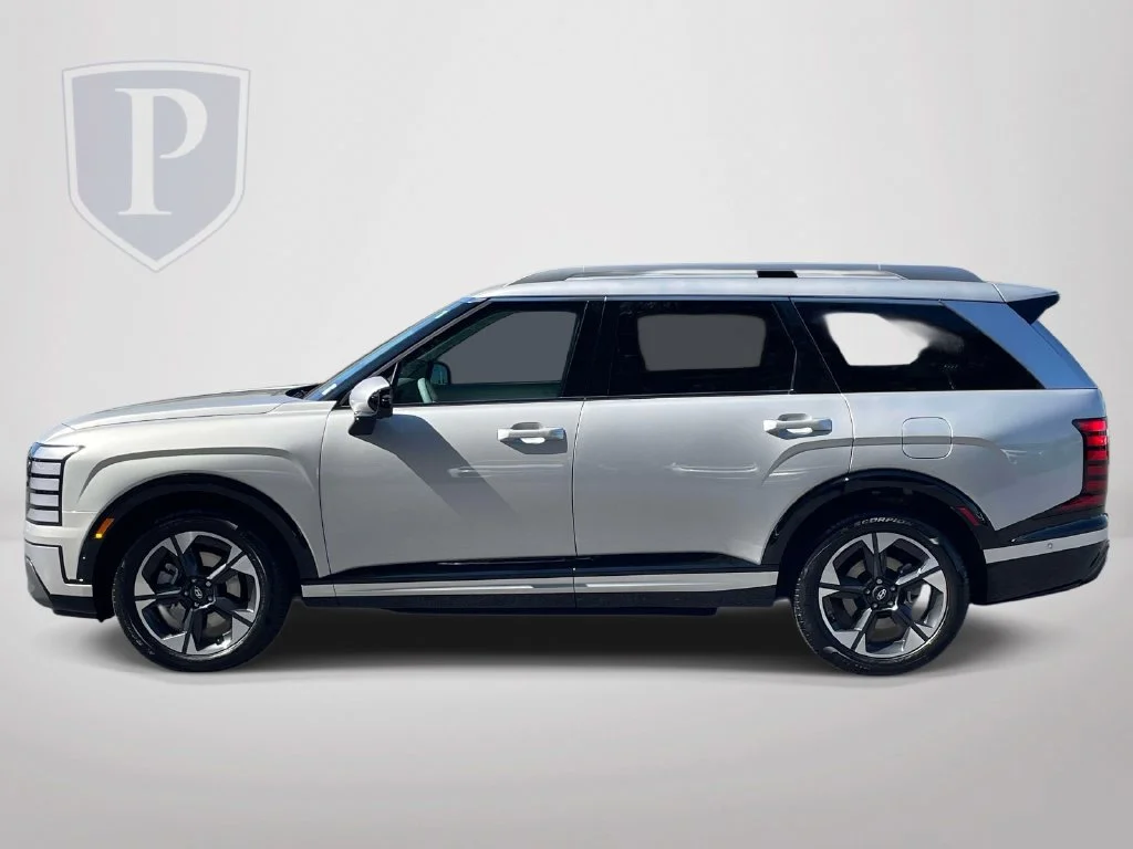 Used 2026 Silver Hyundai Limited image 5