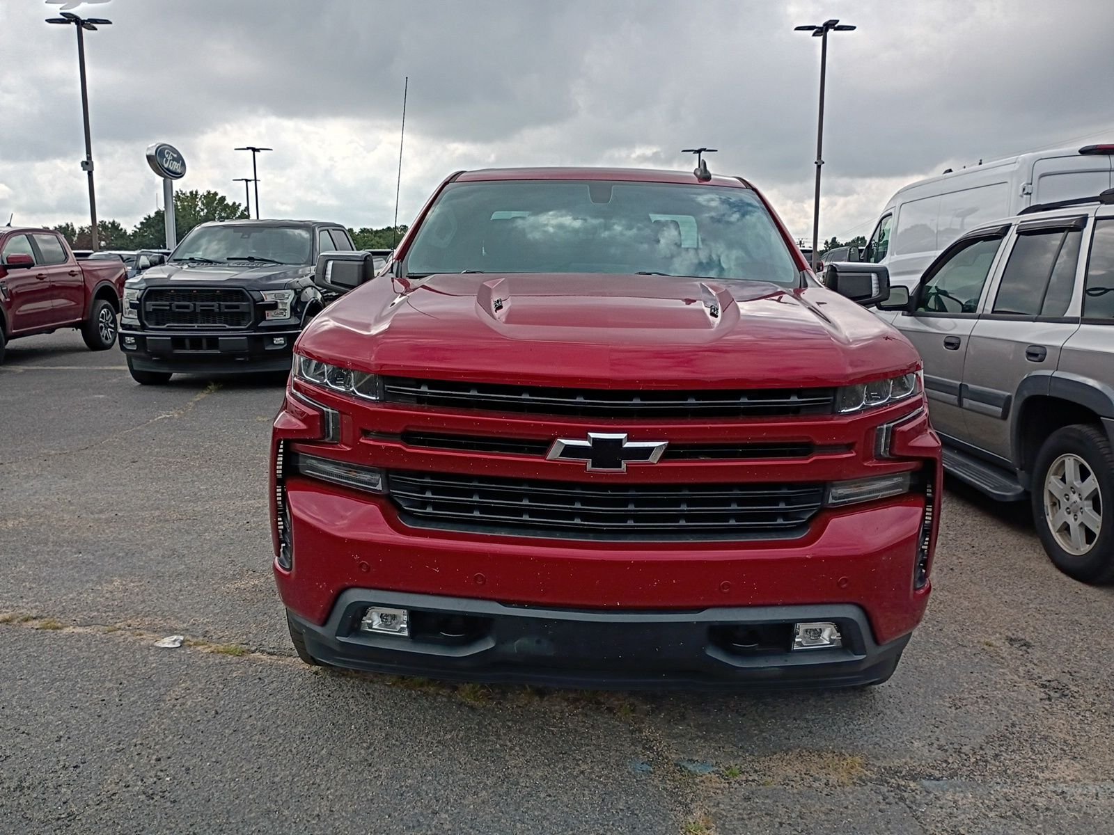 Used 2022 Red Chevrolet RST image 2