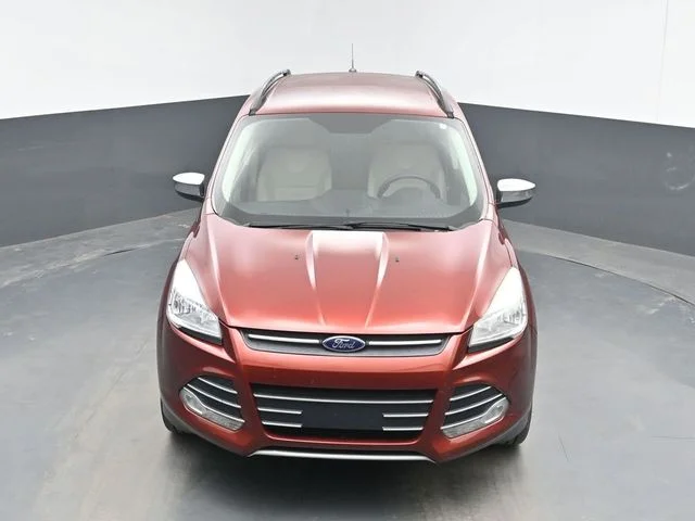 Used 2016 Orange Ford SE image 13