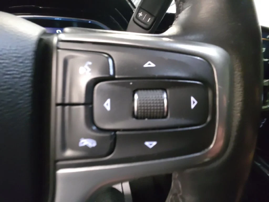 Used 2022 DARK ASH METALLIC Chevrolet LT image 25