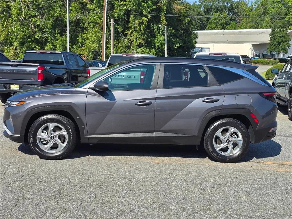 Used 2023 Gray Hyundai SEL image 23